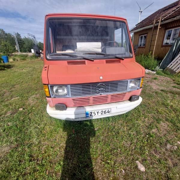 Mercedes-Benz 308 Hamina - valokuva 1