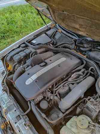 Mercedes-Benz E Isojoki