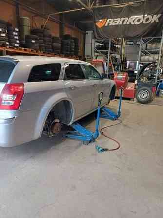 Chrysler 300C Vieremä