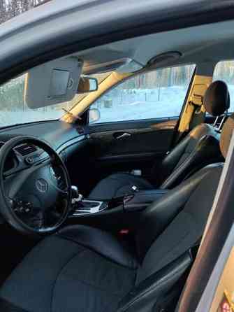 Mercedes-Benz E Haukipudas