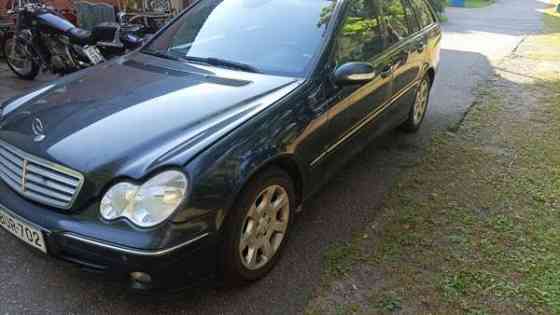 Mercedes-Benz 220 Turtkul