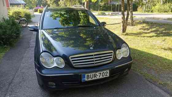 Mercedes-Benz 220 Turtkul