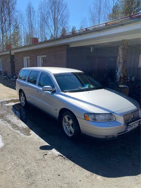 Volvo V70 Outokumpu - valokuva 2