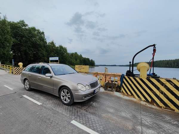 Mercedes-Benz E Tornio - valokuva 1