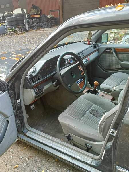 Mercedes-Benz 300 Iisalmi - valokuva 5