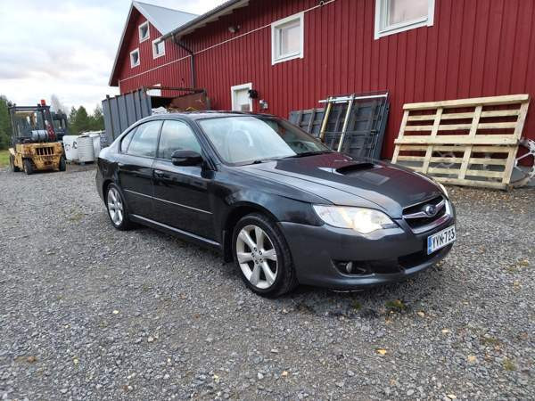 Subaru Legacy Mikkeli - valokuva 3