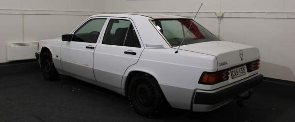 Mercedes-Benz 190 Jokioinen - valokuva 3