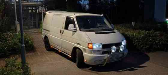 Volkswagen Transporter Maentsaelae