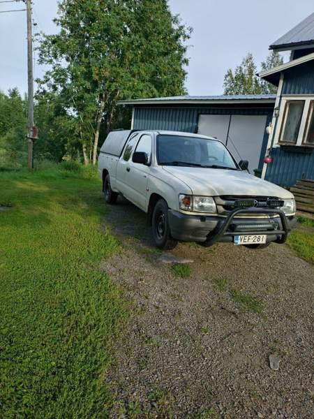 Toyota Hilux Kinnula - valokuva 2