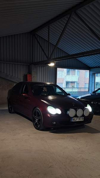 Mercedes-Benz C Oulu - valokuva 1