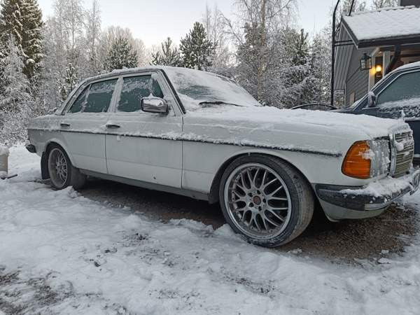 Mercedes-Benz 230 Virolahti - valokuva 3