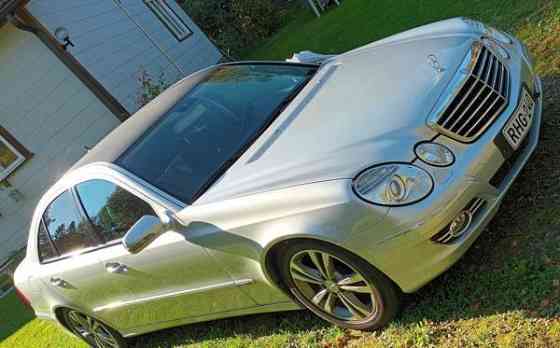 Mercedes-Benz E Pomarkku