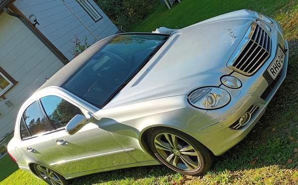 Mercedes-Benz E Pomarkku - изображение 5