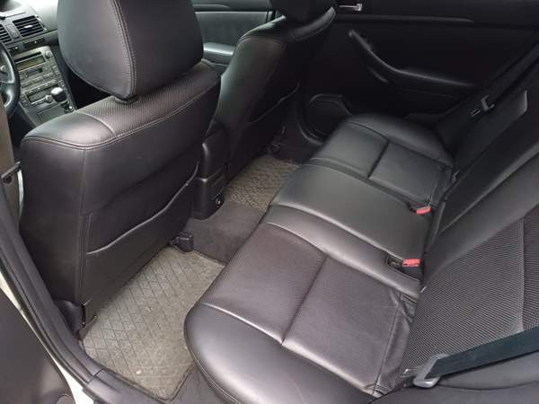 Toyota Avensis Isokyrö - photo 6