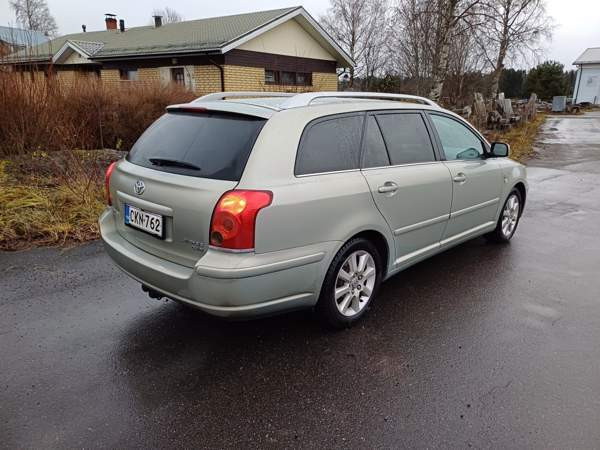 Toyota Avensis Isokyrö - photo 2