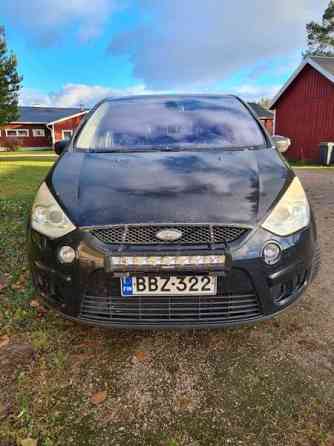 Ford S-MAX Nivala