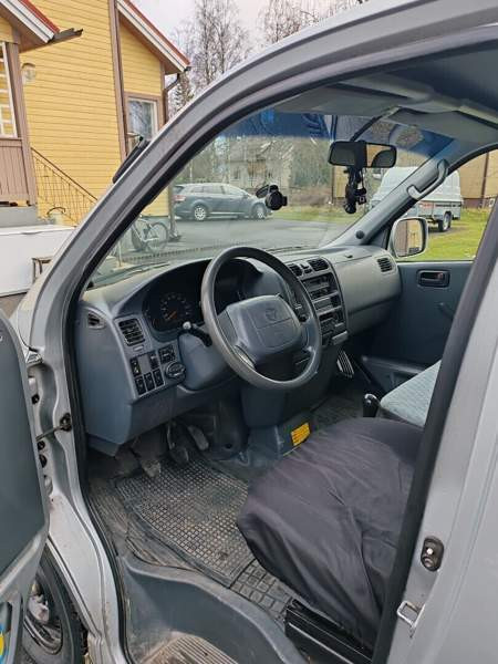 Toyota Hiace Valkeakoski - photo 8