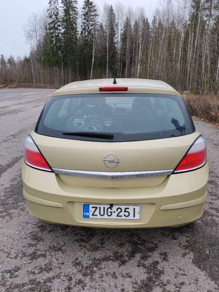 Opel Astra Vantaa - valokuva 4