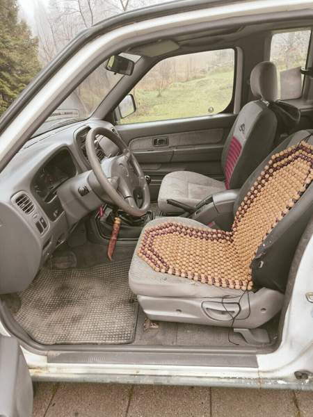 Nissan King Cab Миккели - изображение 6