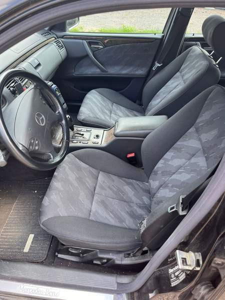 Mercedes-Benz E Rovaniemi - valokuva 7