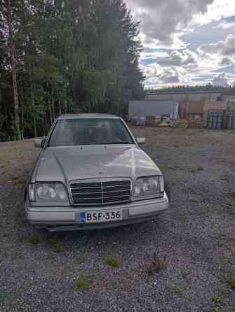 Mercedes-Benz 250 Yloejaervi