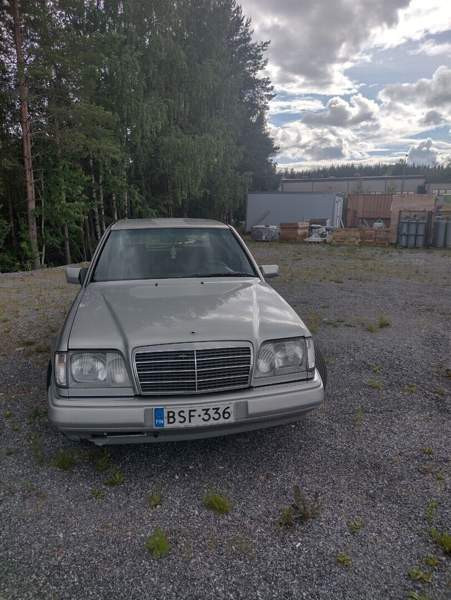 Mercedes-Benz 250 Yloejaervi - photo 1