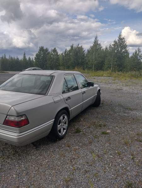 Mercedes-Benz 250 Yloejaervi - photo 4