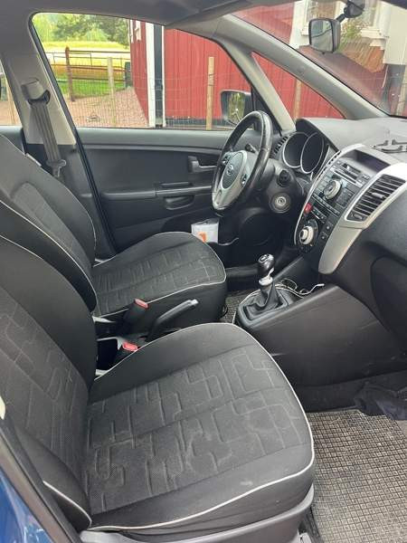 Kia Venga Лохья - изображение 5