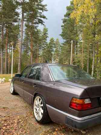 Mercedes-Benz 230 Йямся