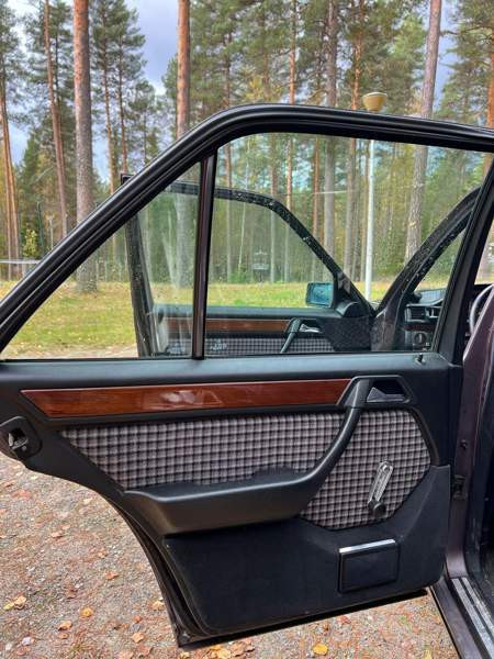 Mercedes-Benz 230 Jaemsae - photo 3