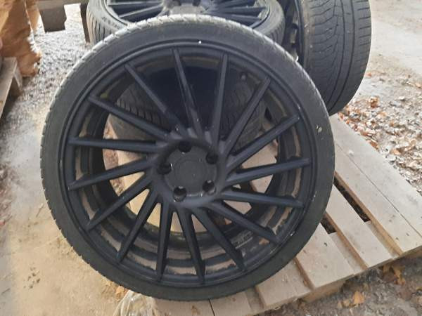 Mercedes-Benz E Вихти - изображение 7