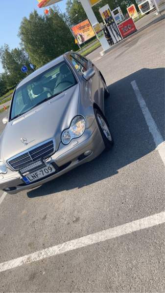 Mercedes-Benz C Oulu - valokuva 3