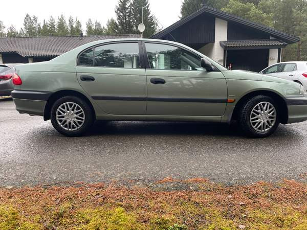 Toyota Avensis Nakkila - изображение 5