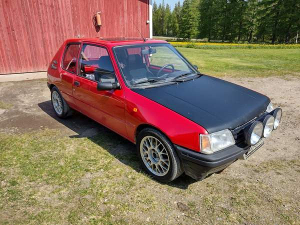 Peugeot 205 Sotkamo - valokuva 3