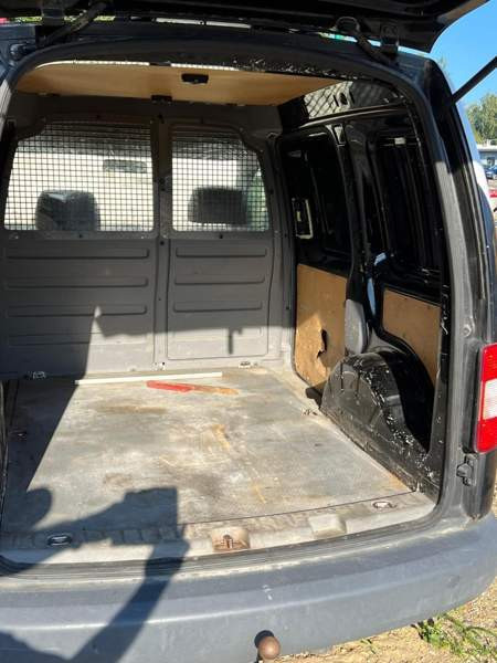 Volkswagen Caddy Kiuruvesi - valokuva 5