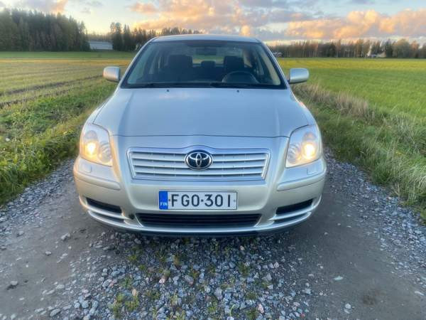 Toyota Avensis Kurikka - изображение 5