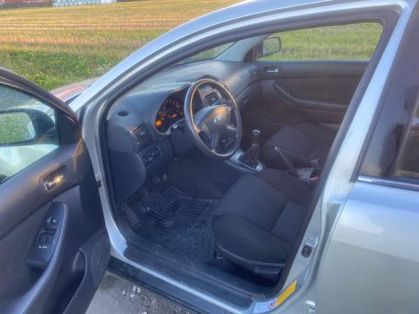 Toyota Avensis Kurikka - изображение 6