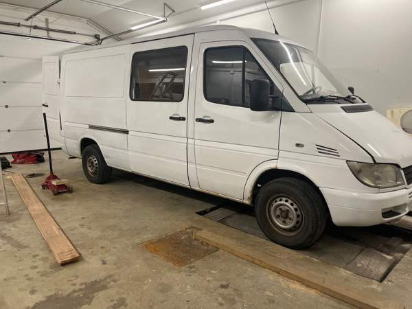 Mercedes-Benz Sprinter Коккола - изображение 1