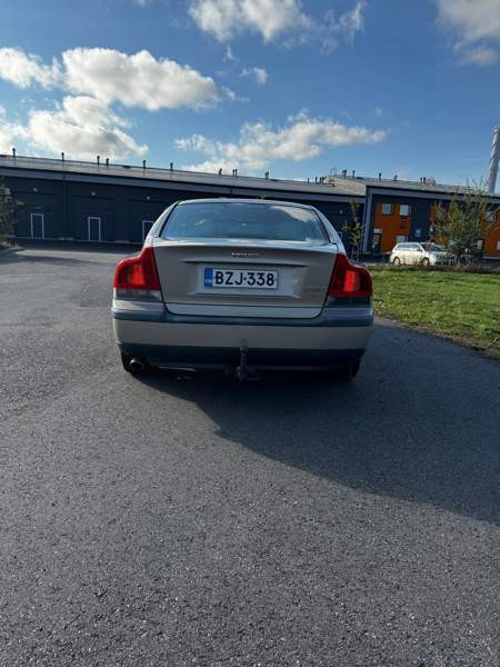 Volvo S60 Vantaa - valokuva 4