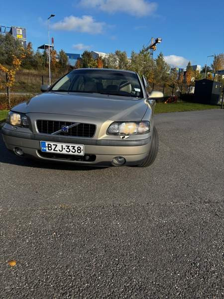Volvo S60 Vantaa - valokuva 2