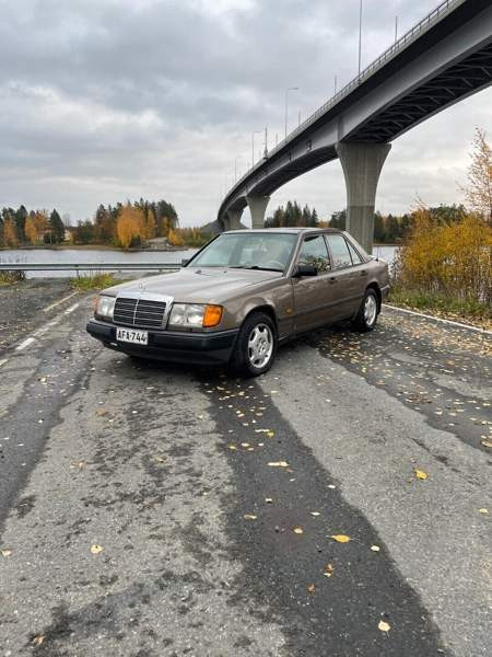 Mercedes-Benz E Siilinjärvi - valokuva 2