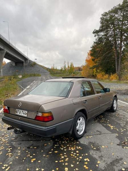 Mercedes-Benz E Siilinjärvi - valokuva 5