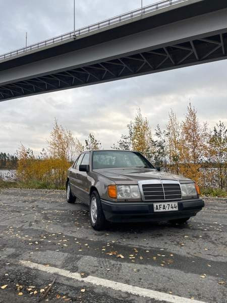 Mercedes-Benz E Siilinjärvi - valokuva 1