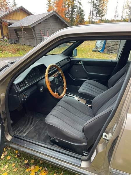 Mercedes-Benz E Siilinjärvi - valokuva 8