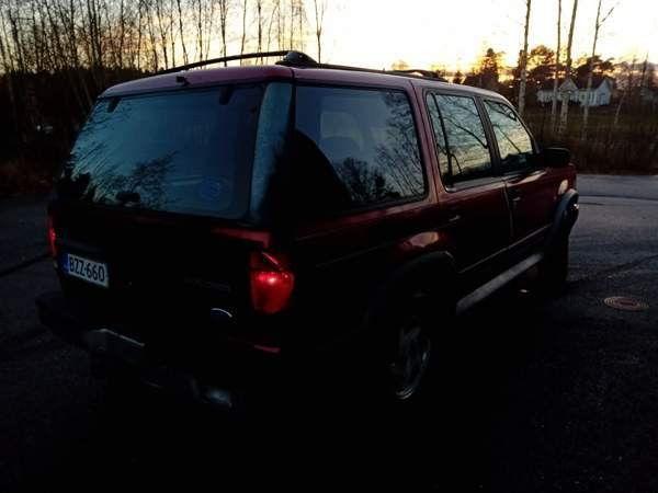 Ford Explorer Jakobstad - valokuva 4
