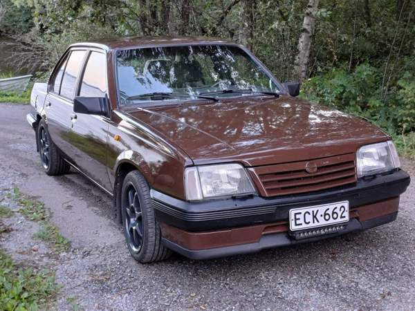 Opel Ascona Tampere - valokuva 7