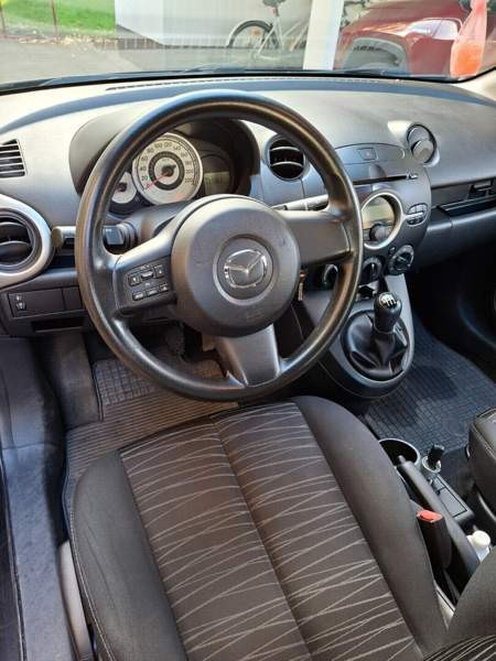 Mazda 2 Вааса - изображение 7