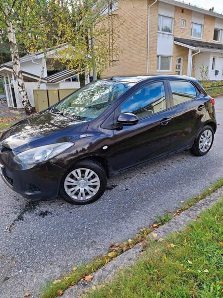 Mazda 2 Вааса - изображение 3