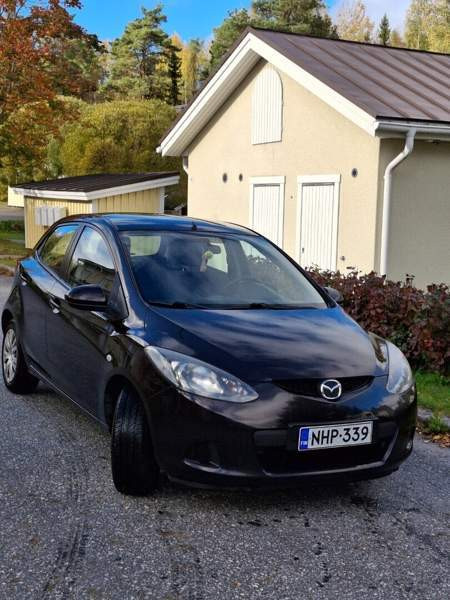 Mazda 2 Вааса - изображение 2