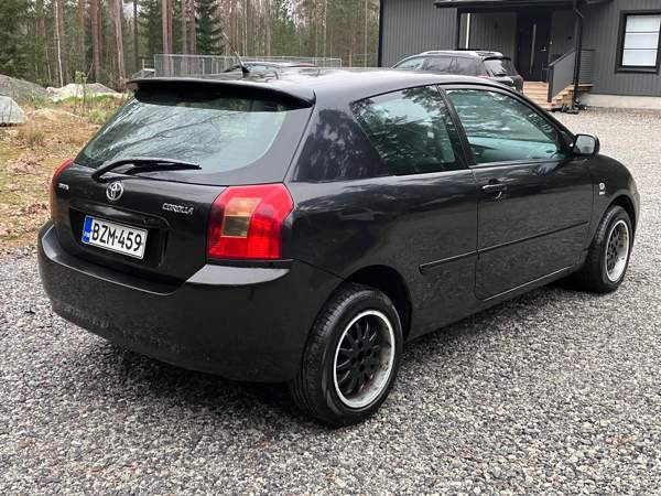 Toyota Corolla Nousiainen - valokuva 3